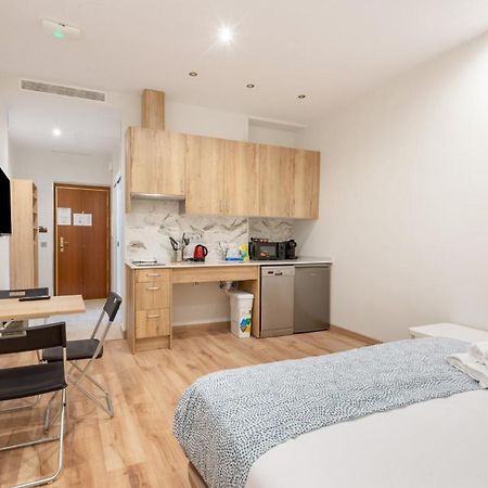 1 Bedroom 1 Bathroom Furnished - Justicia - Modern - Mintystay Madrid Eksteriør bilde