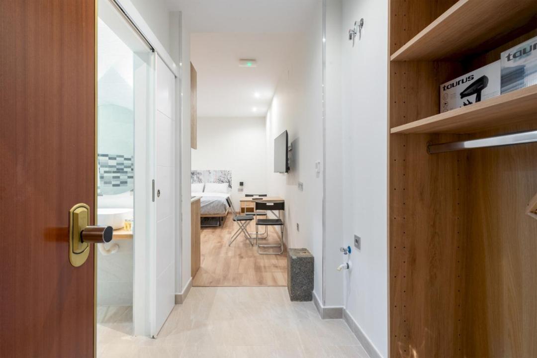 1 Bedroom 1 Bathroom Furnished - Justicia - Modern - Mintystay Madrid Eksteriør bilde