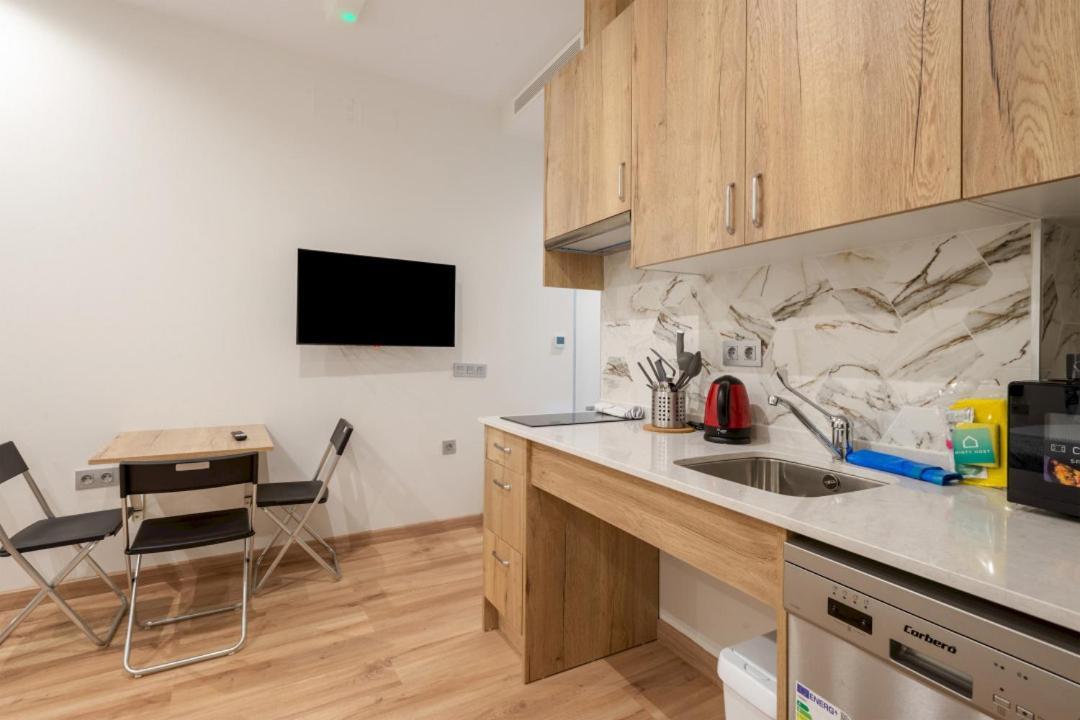 1 Bedroom 1 Bathroom Furnished - Justicia - Modern - Mintystay Madrid Eksteriør bilde